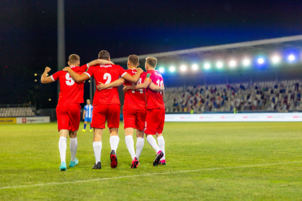 更多的社会 更多的社会